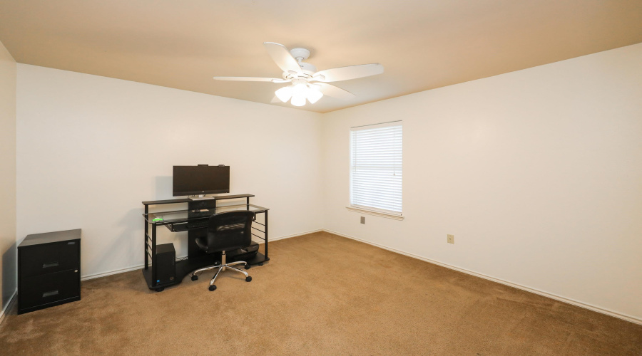 11126 Entrada Lp, Laredo, Texas 78045-7377, 4 Bedrooms Bedrooms, 8 Rooms Rooms,2 BathroomsBathrooms,Residential,For Sale,11126 Entrada Lp,20253587