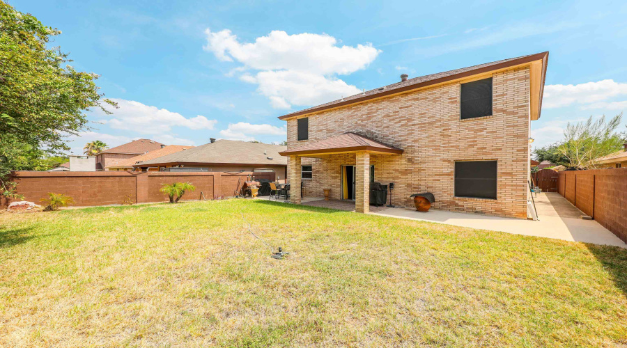 11126 Entrada Lp, Laredo, Texas 78045-7377, 4 Bedrooms Bedrooms, 8 Rooms Rooms,2 BathroomsBathrooms,Residential,For Sale,11126 Entrada Lp,20253587