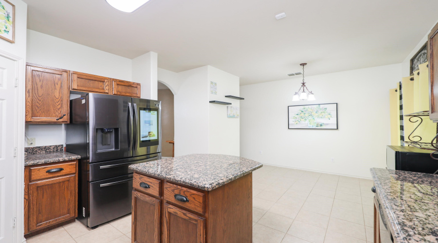 11126 Entrada Lp, Laredo, Texas 78045-7377, 4 Bedrooms Bedrooms, 8 Rooms Rooms,2 BathroomsBathrooms,Residential,For Sale,11126 Entrada Lp,20253587