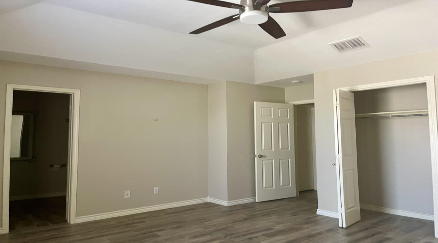 8801 McPherson Rd, Laredo, Texas 78045, 3 Bedrooms Bedrooms, 6 Rooms Rooms,3 BathroomsBathrooms,Residential,For Rent,8801 McPherson Rd,20255027