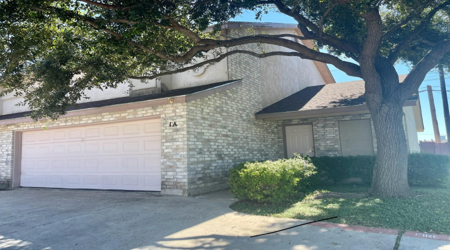 8801 McPherson Rd, Laredo, Texas 78045, 3 Bedrooms Bedrooms, 6 Rooms Rooms,3 BathroomsBathrooms,Residential,For Rent,8801 McPherson Rd,20255027