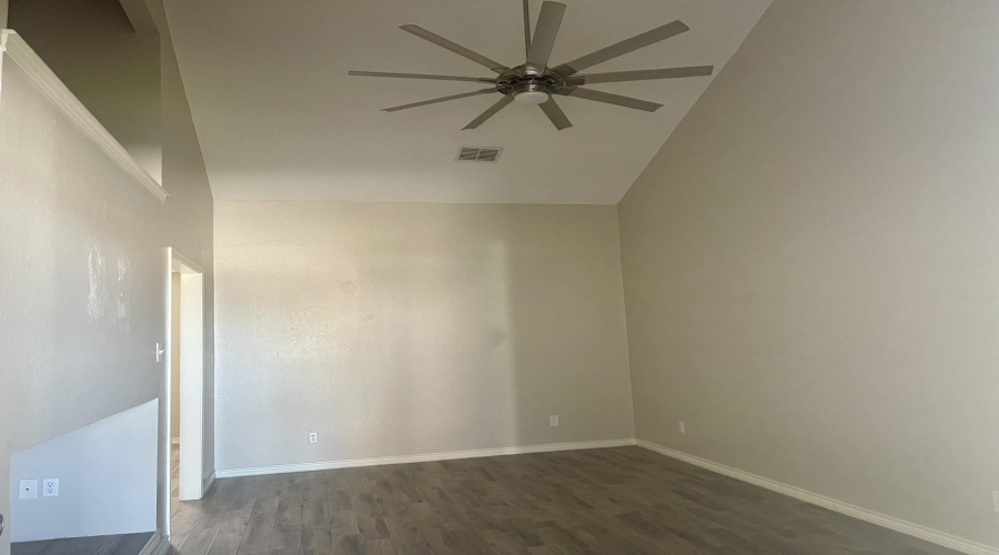 8801 McPherson Rd, Laredo, Texas 78045, 3 Bedrooms Bedrooms, 6 Rooms Rooms,3 BathroomsBathrooms,Residential,For Rent,8801 McPherson Rd,20255027