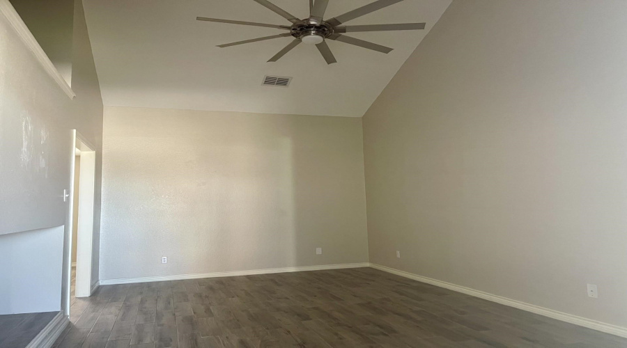 8801 McPherson Rd, Laredo, Texas 78045, 3 Bedrooms Bedrooms, 6 Rooms Rooms,3 BathroomsBathrooms,Residential,For Rent,8801 McPherson Rd,20255027