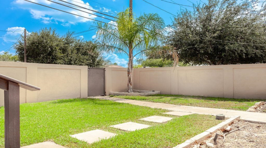 4320 Salinas Ave, Laredo, Texas 78041, 3 Bedrooms Bedrooms, 6 Rooms Rooms,2 BathroomsBathrooms,Residential,For Sale,4320 Salinas Ave,20255028