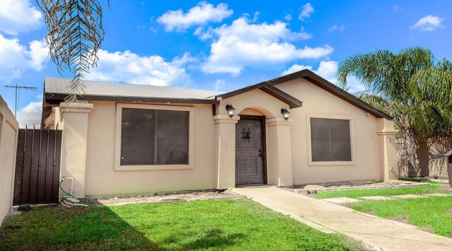 4320 Salinas Ave, Laredo, Texas 78041, 3 Bedrooms Bedrooms, 6 Rooms Rooms,2 BathroomsBathrooms,Residential,For Sale,4320 Salinas Ave,20255028