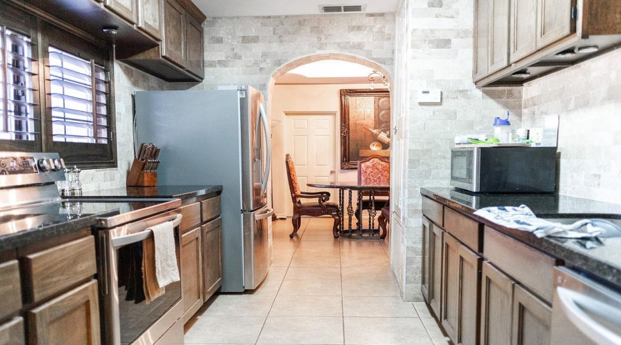 4320 Salinas Ave, Laredo, Texas 78041, 3 Bedrooms Bedrooms, 6 Rooms Rooms,2 BathroomsBathrooms,Residential,For Sale,4320 Salinas Ave,20255028