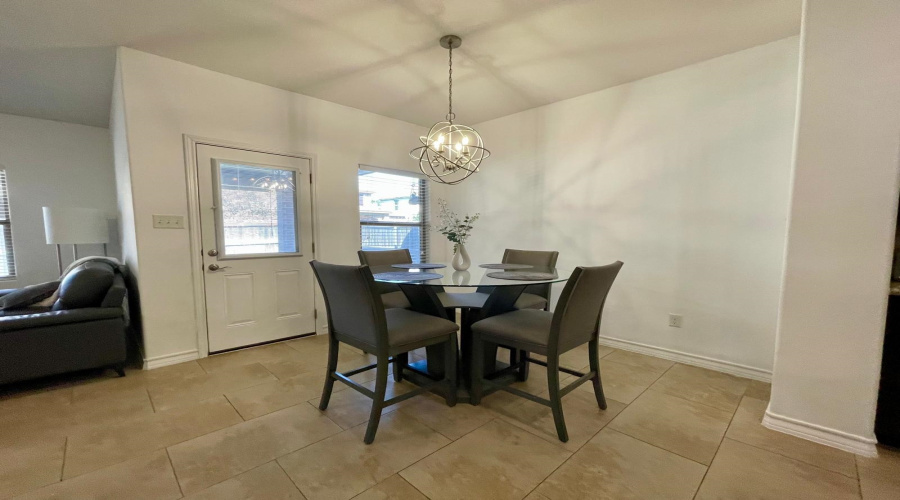 108 Date Palm Dr., LAREDO, Texas 78045, 4 Bedrooms Bedrooms, 7 Rooms Rooms,2 BathroomsBathrooms,Residential,For Sale,108 Date Palm Dr.,20255029