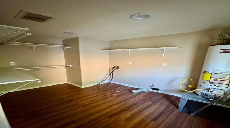 915 Rosario St, Laredo, Texas 78040, 2 Bedrooms Bedrooms, 4 Rooms Rooms,2 BathroomsBathrooms,Residential,For Rent,915 Rosario St,20255034