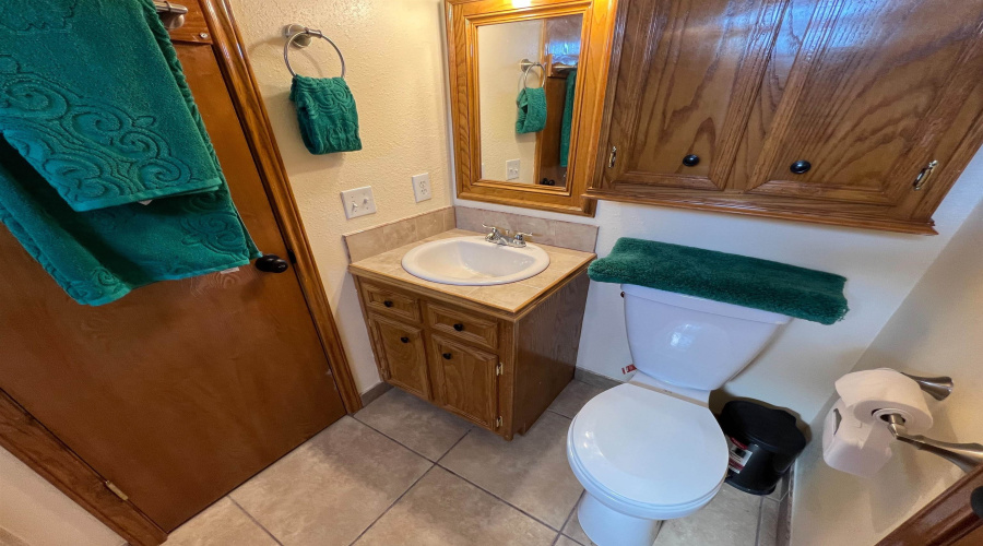 4020 TX State Hwy 16, Zapata, Texas 78076, 2 Bedrooms Bedrooms, 3 Rooms Rooms,2 BathroomsBathrooms,Residential,For Sale,4020 TX State Hwy 16,20244520