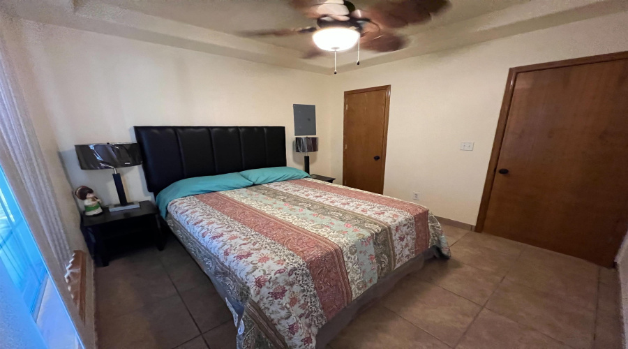4020 TX State Hwy 16, Zapata, Texas 78076, 2 Bedrooms Bedrooms, 3 Rooms Rooms,2 BathroomsBathrooms,Residential,For Sale,4020 TX State Hwy 16,20244520