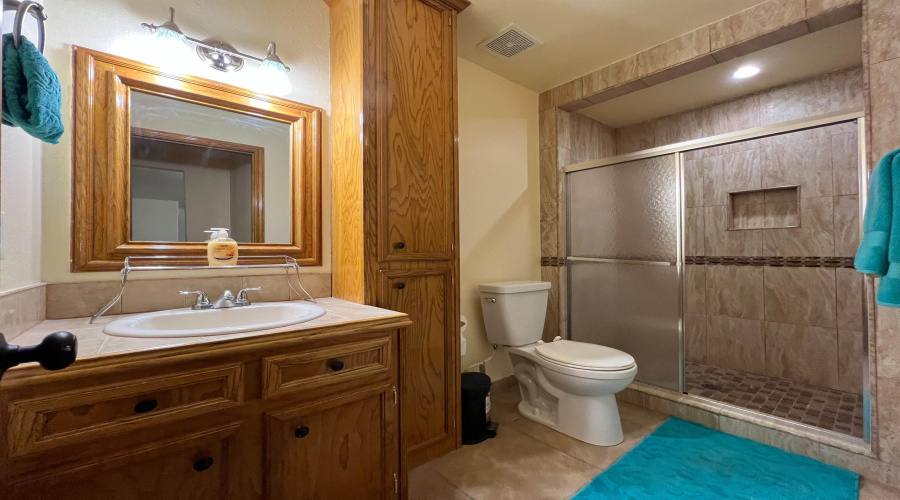 4020 TX State Hwy 16, Zapata, Texas 78076, 2 Bedrooms Bedrooms, 3 Rooms Rooms,2 BathroomsBathrooms,Residential,For Sale,4020 TX State Hwy 16,20244520