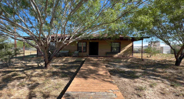 4020 TX State Hwy 16, Zapata, Texas 78076, 2 Bedrooms Bedrooms, 3 Rooms Rooms,2 BathroomsBathrooms,Residential,For Sale,4020 TX State Hwy 16,20244520
