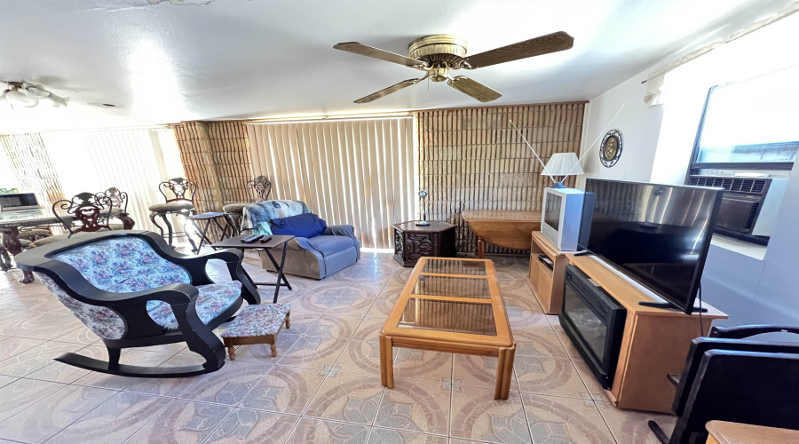 232 Bluff Dr., Zapata, Texas 78076, 3 Bedrooms Bedrooms, 4 Rooms Rooms,2 BathroomsBathrooms,Residential,For Sale,232 Bluff Dr.,20255044