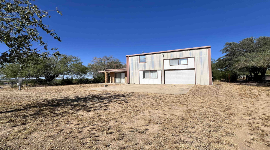 232 Bluff Dr., Zapata, Texas 78076, 3 Bedrooms Bedrooms, 4 Rooms Rooms,2 BathroomsBathrooms,Residential,For Sale,232 Bluff Dr.,20255044