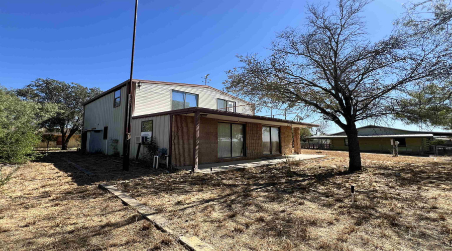 232 Bluff Dr., Zapata, Texas 78076, 3 Bedrooms Bedrooms, 4 Rooms Rooms,2 BathroomsBathrooms,Residential,For Sale,232 Bluff Dr.,20255044