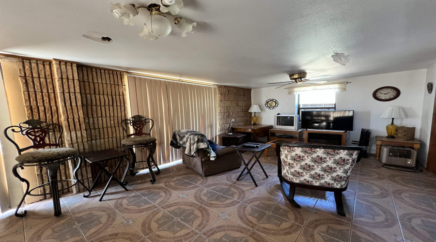 232 Bluff Dr., Zapata, Texas 78076, 3 Bedrooms Bedrooms, 4 Rooms Rooms,2 BathroomsBathrooms,Residential,For Sale,232 Bluff Dr.,20255044