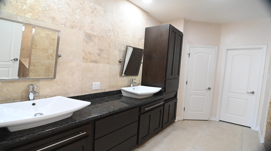 3134 Homer Dr, Laredo, Texas 78041, 4 Bedrooms Bedrooms, 7 Rooms Rooms,4 BathroomsBathrooms,Residential,For Rent,3134 Homer Dr,20255045