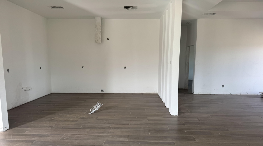 2812 Adamsville, Laredo, Texas 78046, 3 Bedrooms Bedrooms, 5 Rooms Rooms,2 BathroomsBathrooms,Residential,For Sale,2812 Adamsville,20255048