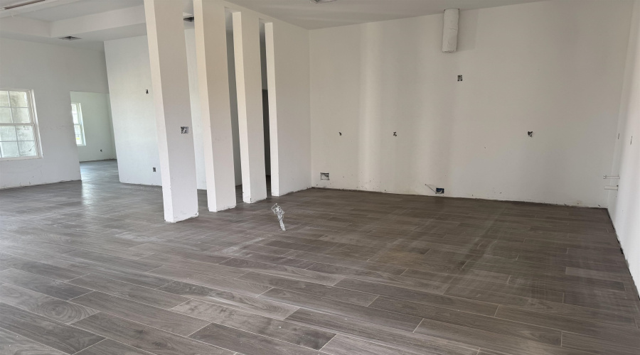 2814 Adamsville, Laredo, Texas 78046, 4 Bedrooms Bedrooms, 6 Rooms Rooms,2 BathroomsBathrooms,Residential,For Sale,2814 Adamsville,20255049