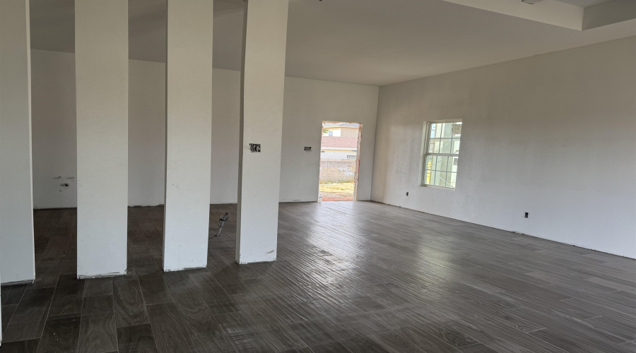 2814 Adamsville, Laredo, Texas 78046, 4 Bedrooms Bedrooms, 6 Rooms Rooms,2 BathroomsBathrooms,Residential,For Sale,2814 Adamsville,20255049