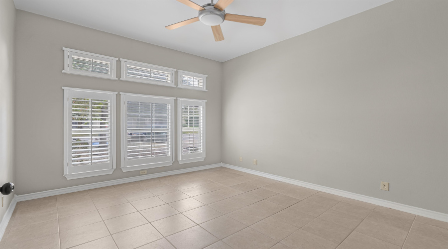 3814 Sandcliff Dr, Laredo, Texas 78045-8439, 4 Bedrooms Bedrooms, 7 Rooms Rooms,2 BathroomsBathrooms,Residential,For Sale,3814 Sandcliff Dr,20255054