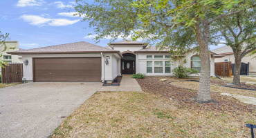 3814 Sandcliff Dr, Laredo, Texas 78045-8439, 4 Bedrooms Bedrooms, 7 Rooms Rooms,2 BathroomsBathrooms,Residential,For Sale,3814 Sandcliff Dr,20255054