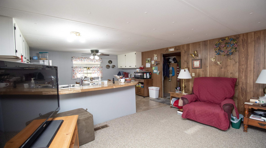 104 Blossum Blvd., ZAPATA, Texas 78076, 2 Bedrooms Bedrooms, 4 Rooms Rooms,1 BathroomBathrooms,Residential,For Sale,104 Blossum Blvd.,20255056