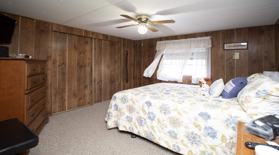 104 Blossum Blvd., ZAPATA, Texas 78076, 2 Bedrooms Bedrooms, 4 Rooms Rooms,1 BathroomBathrooms,Residential,For Sale,104 Blossum Blvd.,20255056