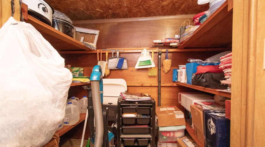 104 Blossum Blvd., ZAPATA, Texas 78076, 2 Bedrooms Bedrooms, 4 Rooms Rooms,1 BathroomBathrooms,Residential,For Sale,104 Blossum Blvd.,20255056