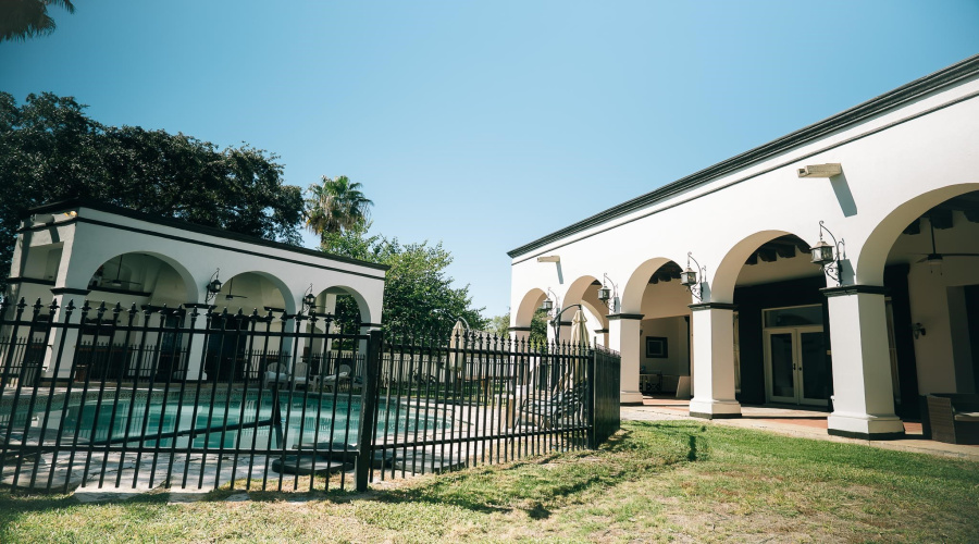 415 Merlin Rd, LAREDO, Texas 78041-2835, 5 Bedrooms Bedrooms, 14 Rooms Rooms,5 BathroomsBathrooms,Residential,For Rent,415 Merlin Rd,20255058