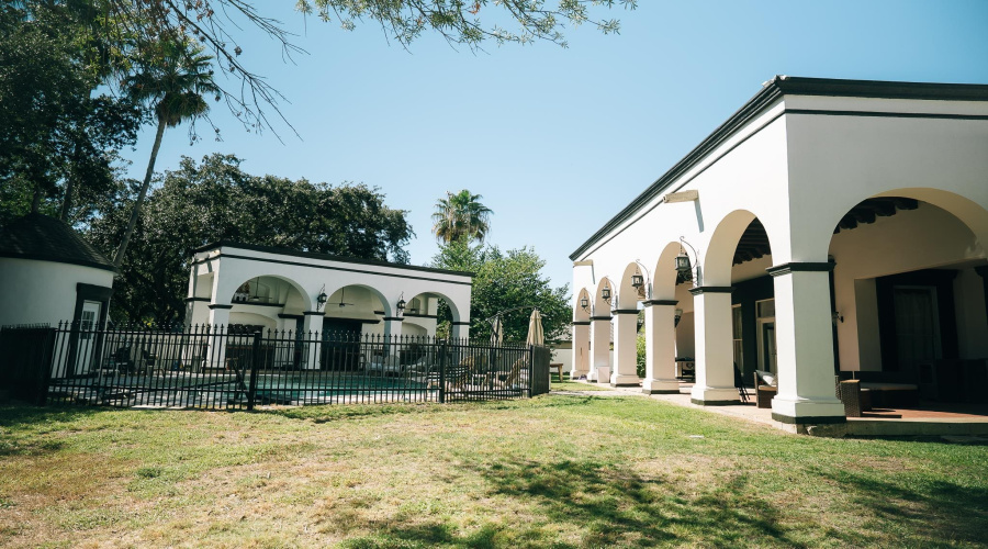 415 Merlin Rd, LAREDO, Texas 78041-2835, 5 Bedrooms Bedrooms, 14 Rooms Rooms,5 BathroomsBathrooms,Residential,For Rent,415 Merlin Rd,20255058