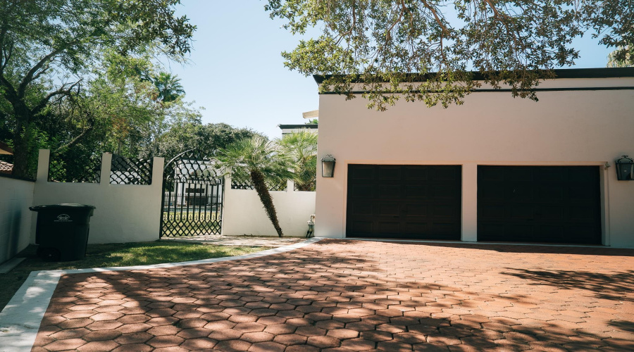 415 Merlin Rd, LAREDO, Texas 78041-2835, 5 Bedrooms Bedrooms, 14 Rooms Rooms,5 BathroomsBathrooms,Residential,For Rent,415 Merlin Rd,20255058