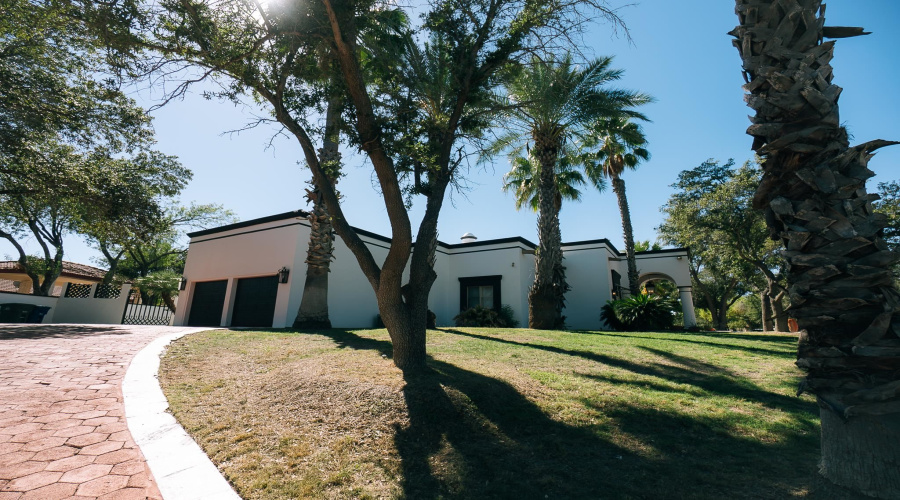 415 Merlin Rd, LAREDO, Texas 78041-2835, 5 Bedrooms Bedrooms, 14 Rooms Rooms,5 BathroomsBathrooms,Residential,For Rent,415 Merlin Rd,20255058