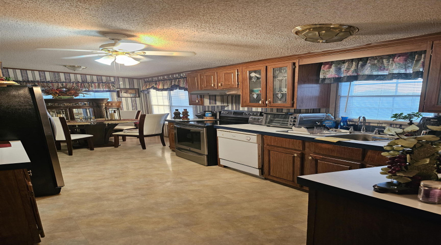 3420 Monclova Dr, Laredo, Texas 78046-8734, 3 Bedrooms Bedrooms, 4 Rooms Rooms,2 BathroomsBathrooms,Residential,For Sale,3420 Monclova Dr,20255059