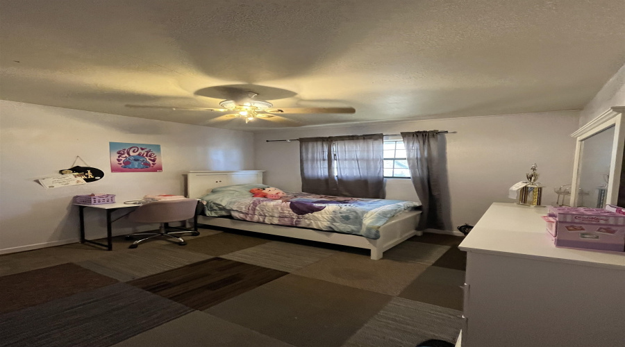 1205 W Harald, Hebbronville, Texas 78361-2313, 3 Bedrooms Bedrooms, 6 Rooms Rooms,2 BathroomsBathrooms,Residential,For Sale,1205 W Harald,20255060