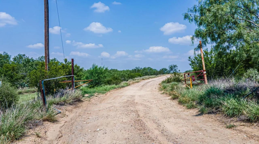 Rancho Barranco Rancho Barranco Rd, Laredo, Texas 78045, ,Land,For Sale,Rancho Barranco Rancho Barranco Rd,20255064