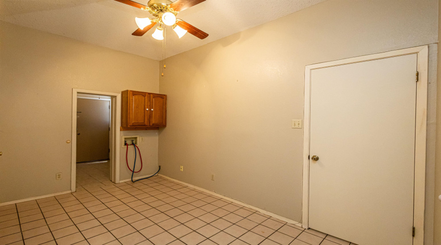 2006 Piedra China St, Laredo, Texas 78043, 4 Bedrooms Bedrooms, 7 Rooms Rooms,4 BathroomsBathrooms,Residential,For Sale,2006 Piedra China St,20255065