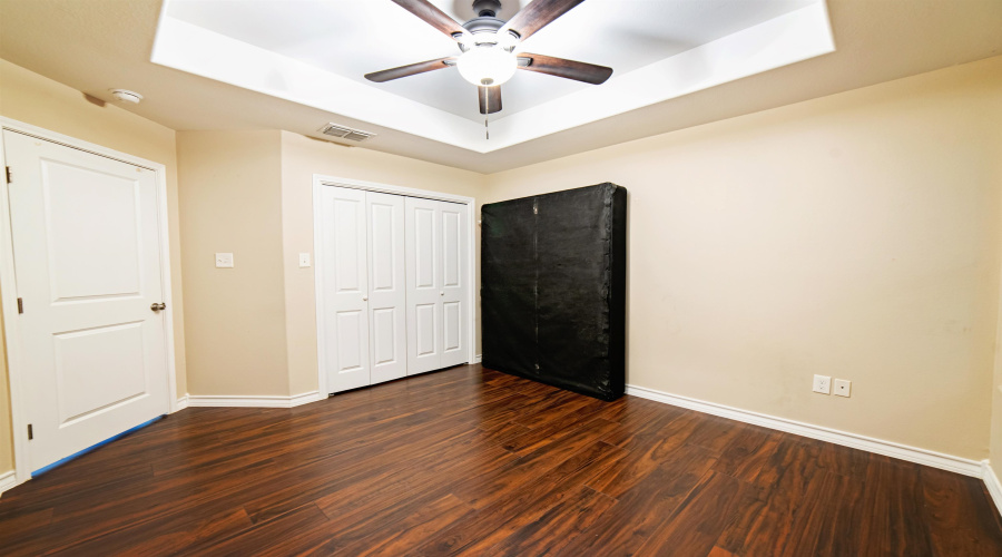 6010 Maryam Dr., Laredo, Texas 78041, 4 Bedrooms Bedrooms, 6 Rooms Rooms,2 BathroomsBathrooms,Residential,For Sale,6010 Maryam Dr.,20255067