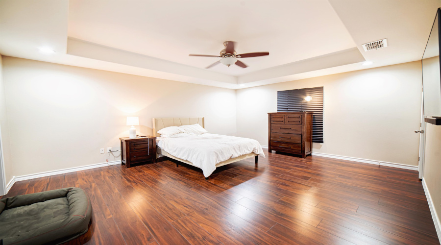 6010 Maryam Dr., Laredo, Texas 78041, 4 Bedrooms Bedrooms, 6 Rooms Rooms,2 BathroomsBathrooms,Residential,For Sale,6010 Maryam Dr.,20255067