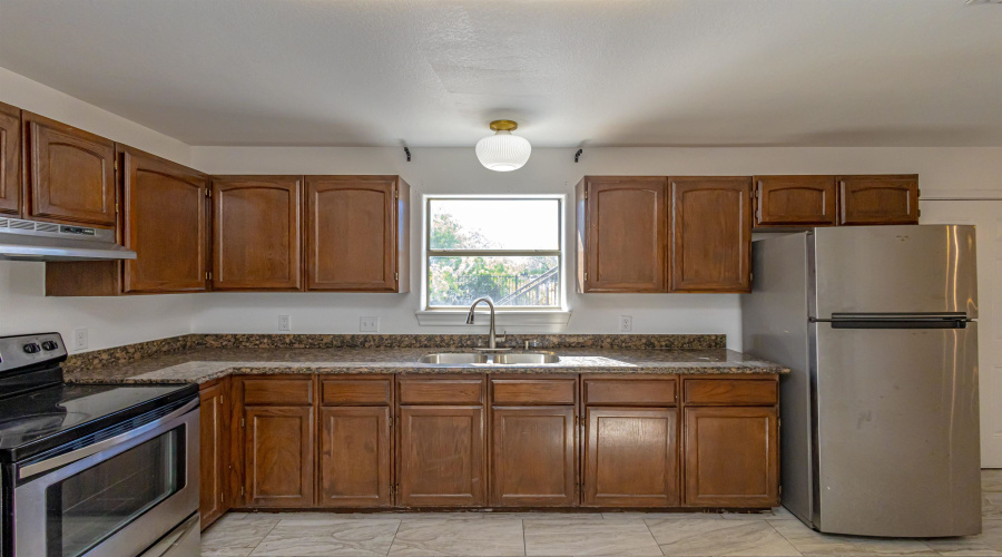 201 Masterson Rd, Laredo, Texas 78046-8668, 2 Bedrooms Bedrooms, 4 Rooms Rooms,1 BathroomBathrooms,Residential,For Sale,201 Masterson Rd,20255068