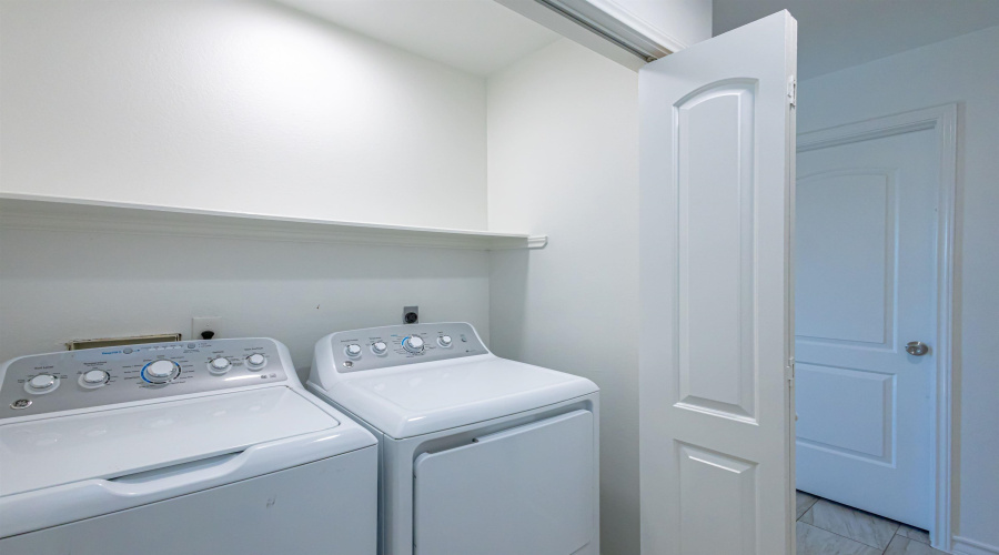 201 Masterson Rd, Laredo, Texas 78046-8668, 2 Bedrooms Bedrooms, 4 Rooms Rooms,1 BathroomBathrooms,Residential,For Sale,201 Masterson Rd,20255068