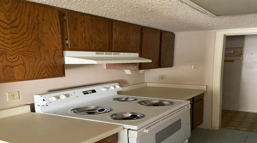 100 E Hillside Dr., LAREDO, Texas 78041, 1 Bedroom Bedrooms, 4 Rooms Rooms,1 BathroomBathrooms,Residential,For Sale,100 E Hillside Dr.,20233681