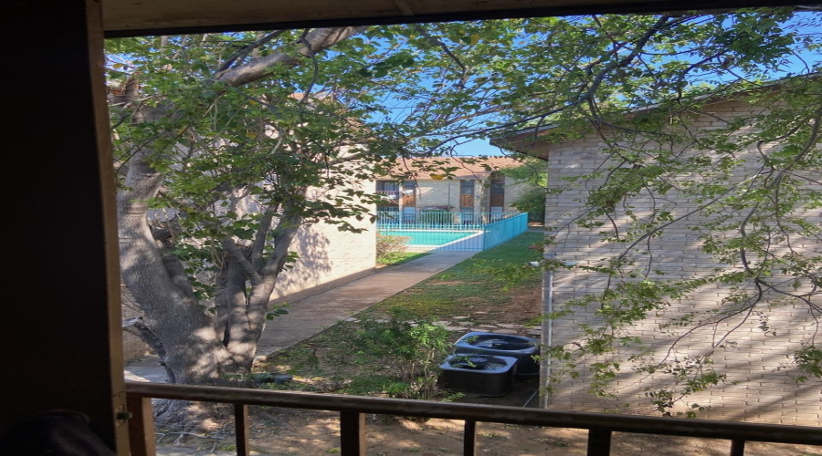 100 E Hillside Dr., LAREDO, Texas 78041, 1 Bedroom Bedrooms, 4 Rooms Rooms,1 BathroomBathrooms,Residential,For Sale,100 E Hillside Dr.,20233681