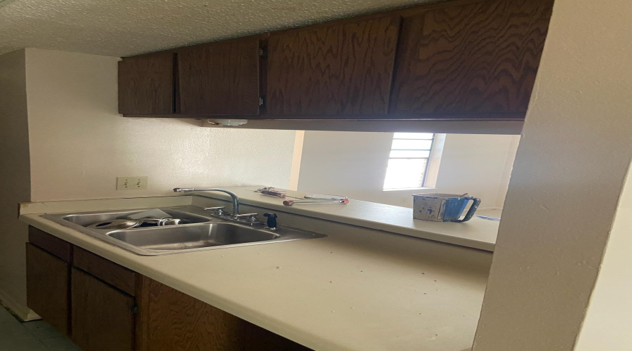 100 E Hillside Dr., LAREDO, Texas 78041, 1 Bedroom Bedrooms, 4 Rooms Rooms,1 BathroomBathrooms,Residential,For Sale,100 E Hillside Dr.,20233681