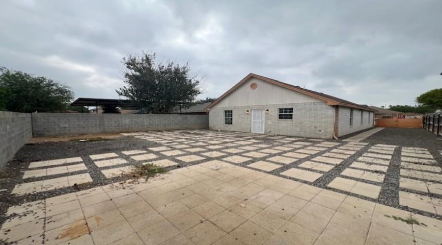 408 Badajoz Ln, Laredo, Texas 78046, 3 Bedrooms Bedrooms, 5 Rooms Rooms,2 BathroomsBathrooms,Residential,For Rent,408 Badajoz Ln,20255076