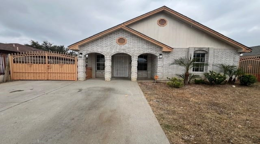 408 Badajoz Ln, Laredo, Texas 78046, 3 Bedrooms Bedrooms, 5 Rooms Rooms,2 BathroomsBathrooms,Residential,For Rent,408 Badajoz Ln,20255076