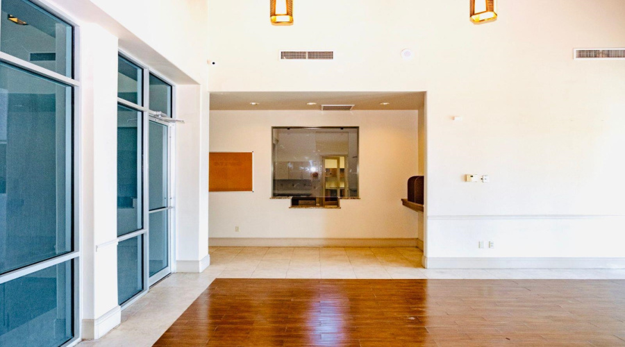 8607 McPherson Rd, Laredo, Texas 78045, 1 Room Rooms,2 BathroomsBathrooms,Commercial retail/office,For Rent,8607 McPherson Rd,20255077