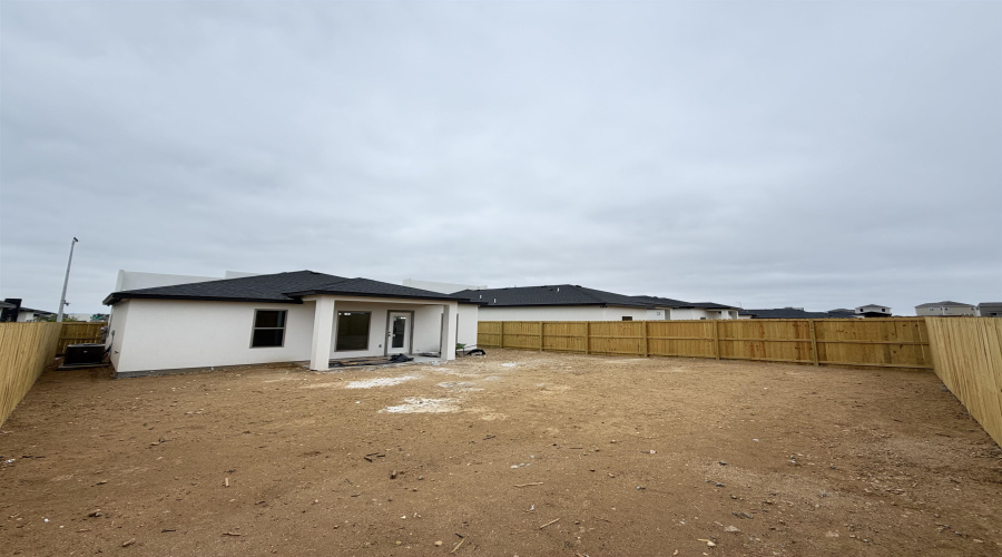 3919 Yoyis St., Laredo, Texas 78046, 3 Bedrooms Bedrooms, 6 Rooms Rooms,2 BathroomsBathrooms,Residential,For Sale,3919 Yoyis St.,20255078