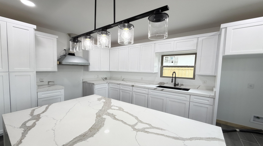 3919 Yoyis St., Laredo, Texas 78046, 3 Bedrooms Bedrooms, 6 Rooms Rooms,2 BathroomsBathrooms,Residential,For Sale,3919 Yoyis St.,20255078