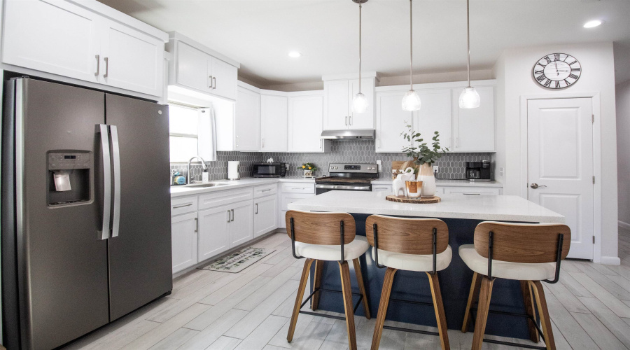 1428 Los Estribos Dr., Laredo, Texas 78046, 3 Bedrooms Bedrooms, 6 Rooms Rooms,2 BathroomsBathrooms,Residential,For Sale,1428 Los Estribos Dr.,20255080